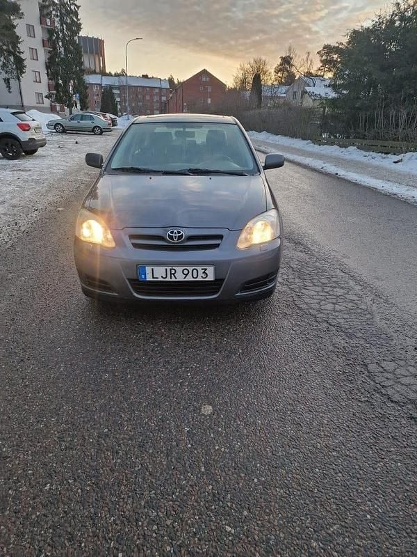Begagnad Toyota Corolla 110 HK (80 kW) 2007