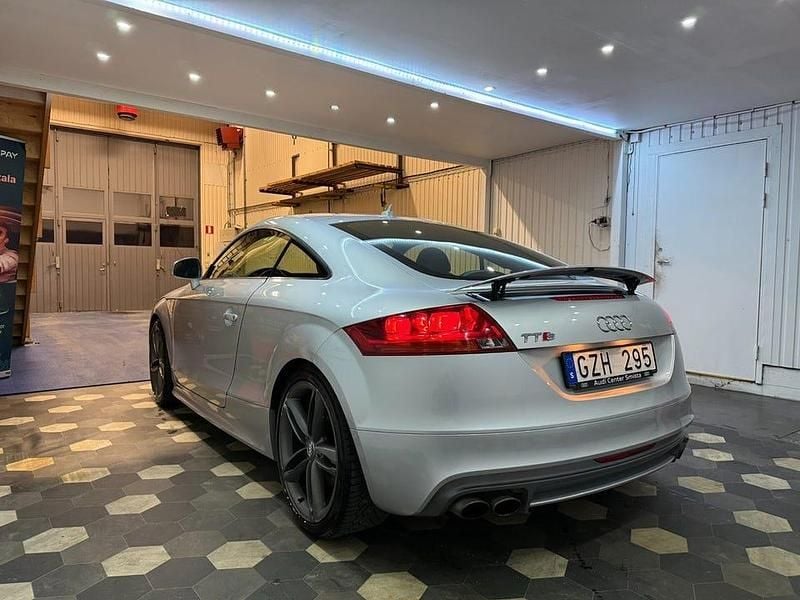 Begagnad Audi TTS 272 HK (200 kW) 2008 Silver Sportkupé
