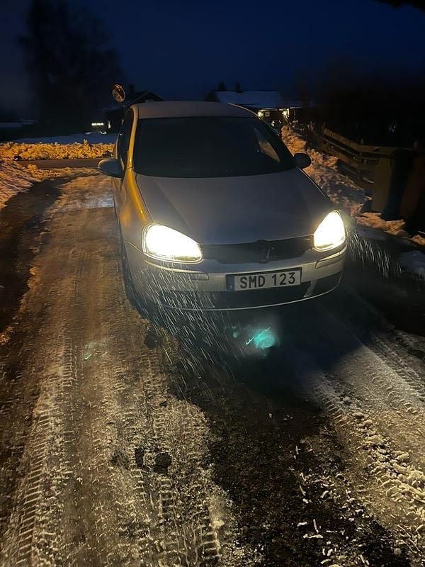 Begagnad 2007 VW Golf V | 17 000 kr (Bra pris) - Bild 1/4