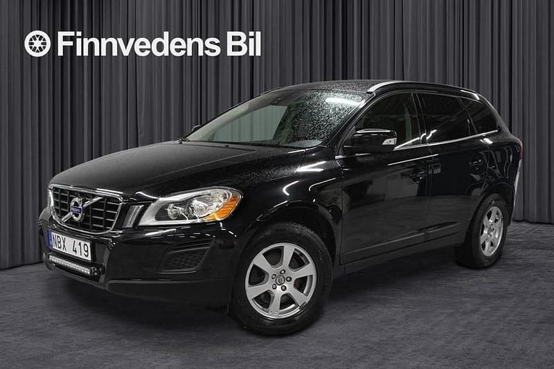 Begagnad Volvo XC60 Momentum 165 HK (121 kW) 2012 Svart SUV