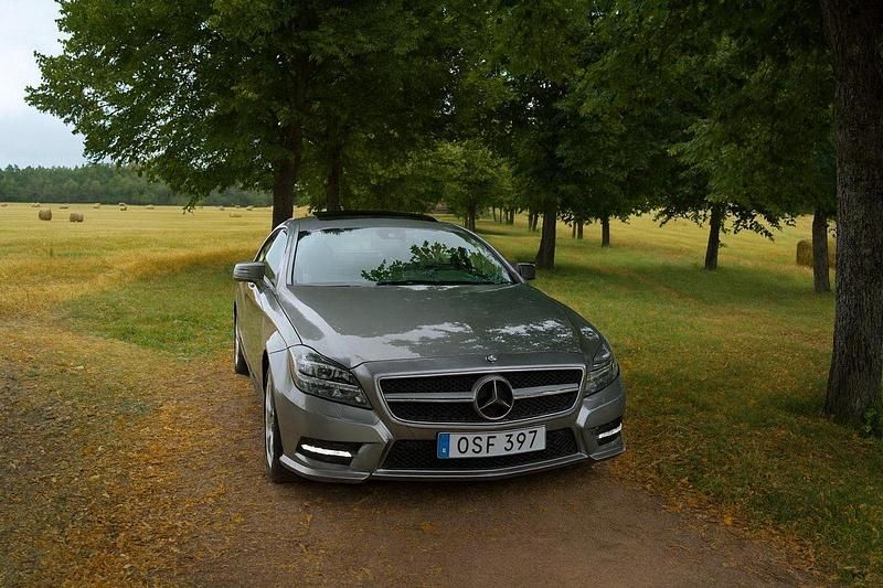 Silver Begagnad 2012 Mercedes CLS500 Sportkupé | 255 000 kr - Bild 1/4