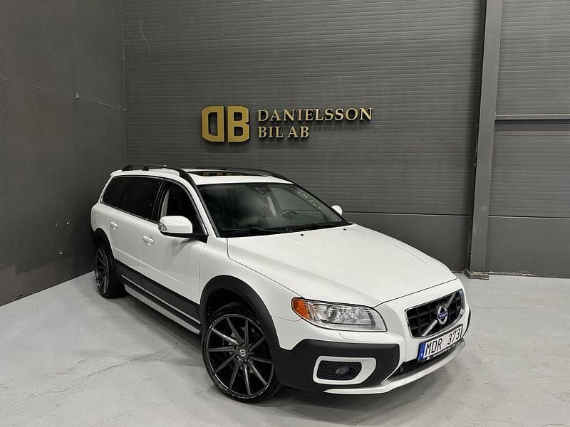 Vit Begagnad 2012 Volvo XC70 Summum SUV | 159 800 kr (Marknadspris) - Bild 1/4