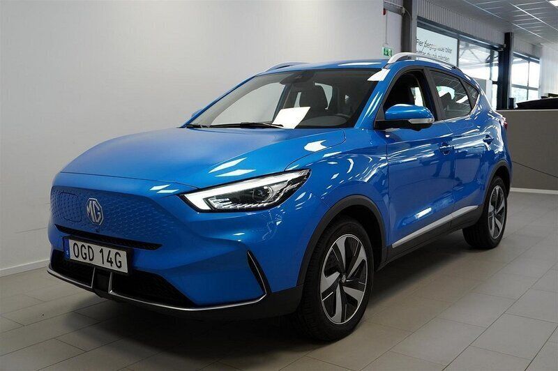 Begagnad MG ZS Luxury 115 kW (157 HK) 2021 Blå/lila Sedan