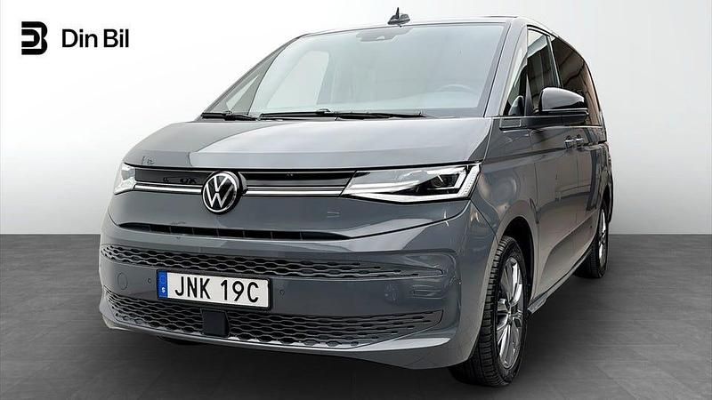 Pure grey Begagnad 2023 VW Multivan Life Van | 539 900 kr - Bild 1/4