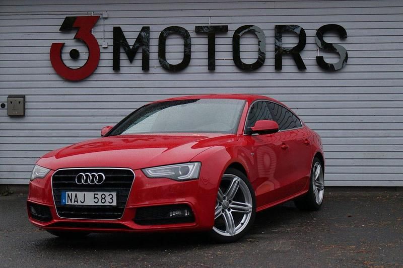 Röd Begagnad 2012 Audi A5 Sportback S-Line Halvkombi | 175 900 kr (Marknadspris) - Bild 1/4
