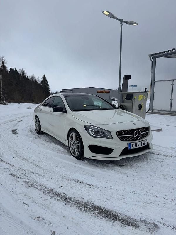 Begagnad Mercedes CLA220 177 HK (130 kW) 2016 Sedan