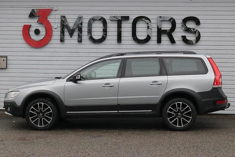 Begagnad Volvo XC70 Dynamic 181 HK (133 kW) 2014 Silver Kombi