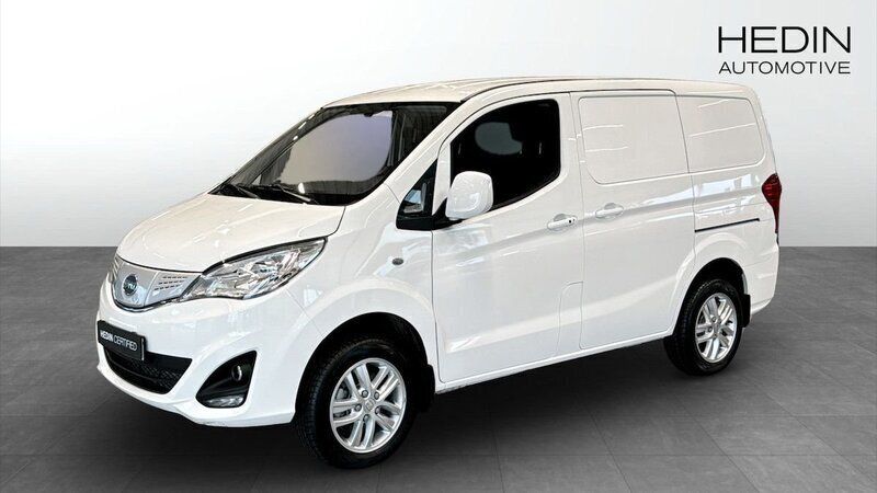 Vit (white) Begagnad 2023 BYD ETP3 Van | 222 375 kr - Bild 1/4