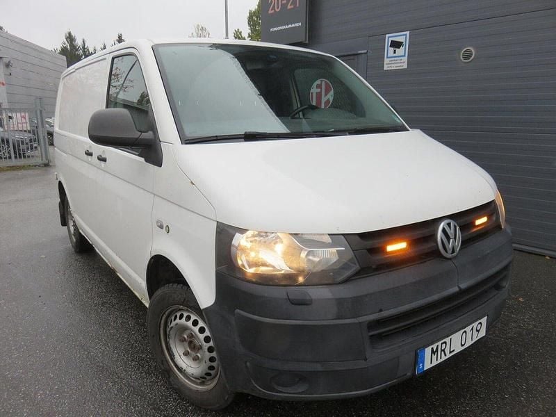 Vit Begagnad 2015 VW T5 Van | 115 000 kr (Marknadspris) - Bild 1/4