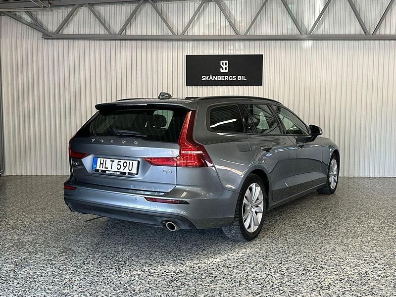 Begagnad Volvo V60 Momentum 190 HK (139 kW) 2019 Grå Kombi