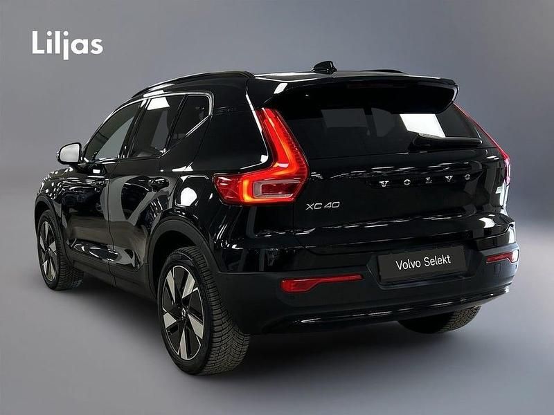 Begagnad Volvo XC40 Ultimate 188 kW (256 HK) 2024 Svart SUV