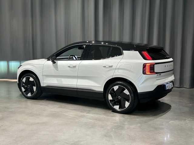 Begagnad Volvo EX30 Plus 202 kW (275 HK) 2024 Vit SUV