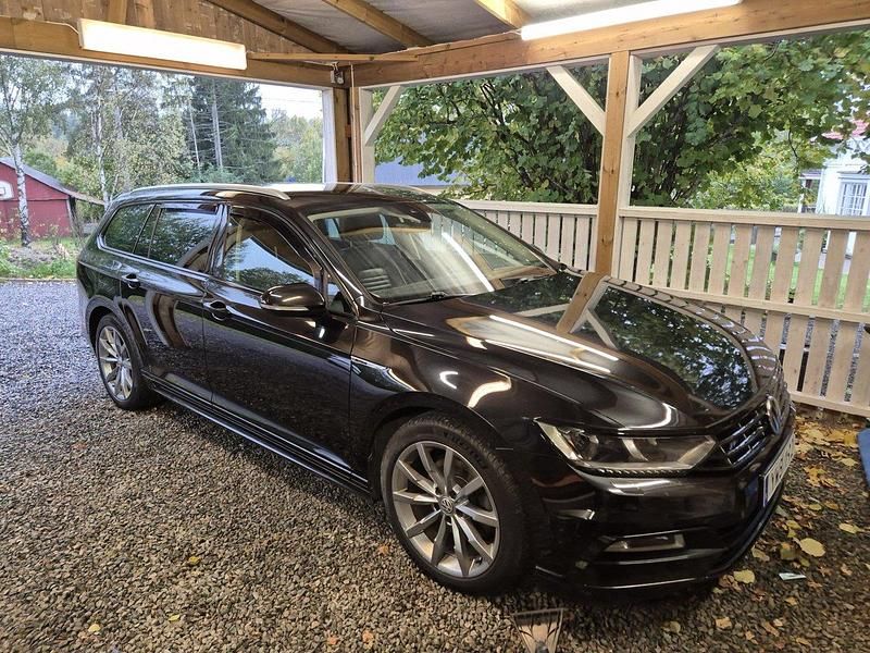 Svart Begagnad 2018 VW Passat GT Kombi | 179 000 kr (Marknadspris) - Bild 1/4