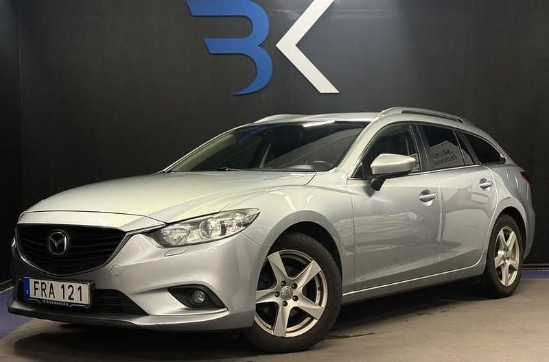 Grå Begagnad 2015 Mazda 6 Kombi | 99 900 kr (Marknadspris) - Bild 1/4
