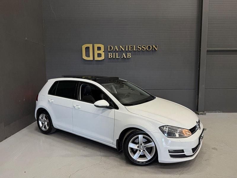 Vit Begagnad 2014 VW Golf VII GT Halvkombi | 99 800 kr (Marknadspris) - Bild 1/4