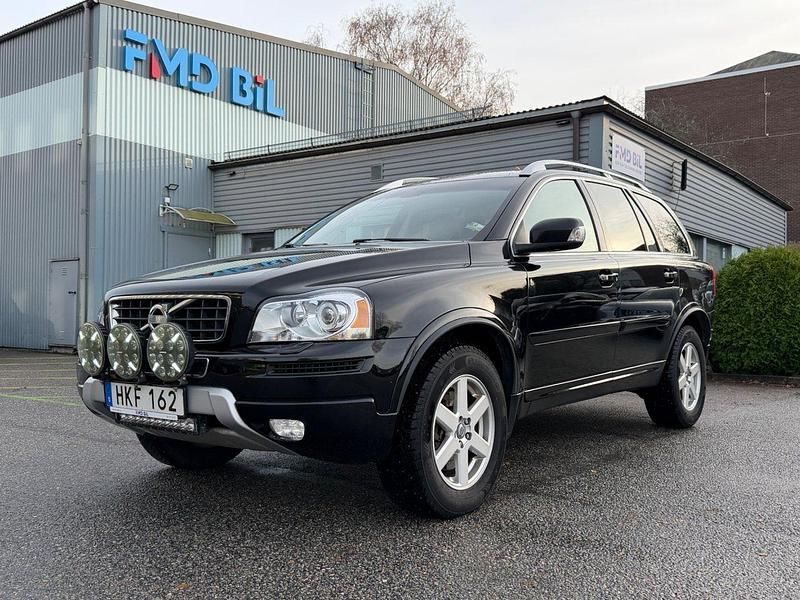 Svart Begagnad 2014 Volvo XC90 Momentum SUV | 114 700 kr (Dyr) - Bild 1/4