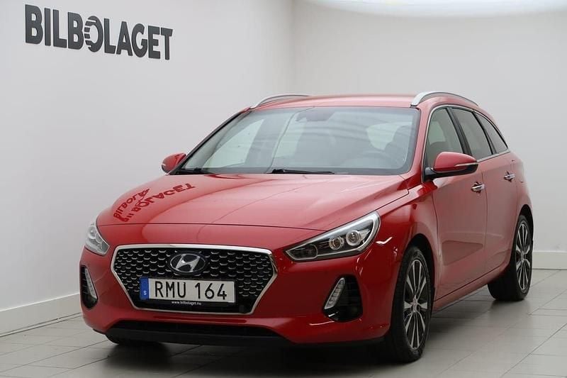 Röd Begagnad 2017 Hyundai i30 Premium Kombi | 154 800 kr (Lite dyr) - Bild 1/4