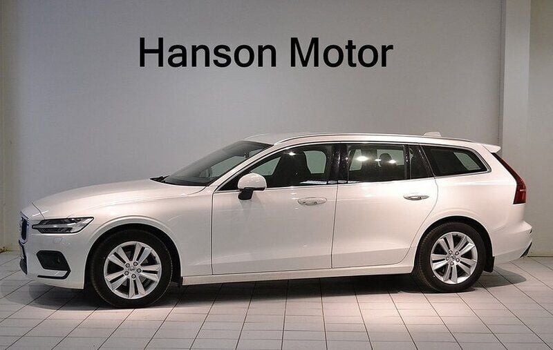 Vit Begagnad 2019 Volvo V60 Momentum Kombi | 279 900 kr (Marknadspris) - Bild 1/4
