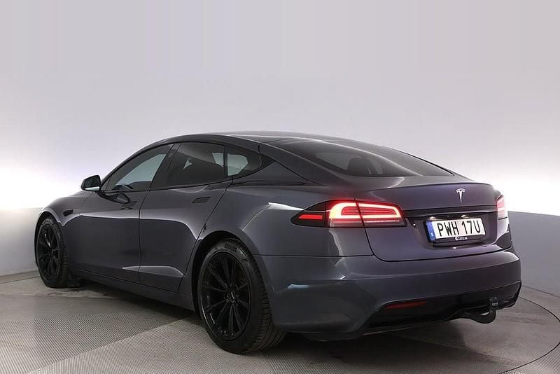 Begagnad Tesla Model S Long Range AWD 503 kW (685 HK) 2022 Grå Halvkombi