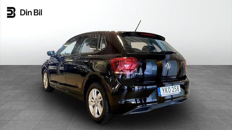Begagnad VW Polo Comfortline 95 HK (69 kW) 2018 Svart Halvkombi