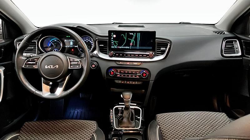 Begagnad Kia Ceed Sportswagon Advance 2023 Svart Kombi