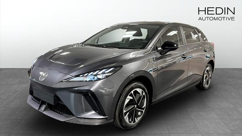 Grå Begagnad 2024 MG MG4 EV Halvkombi | 307 990 kr (Lite dyr) - Bild 1/4