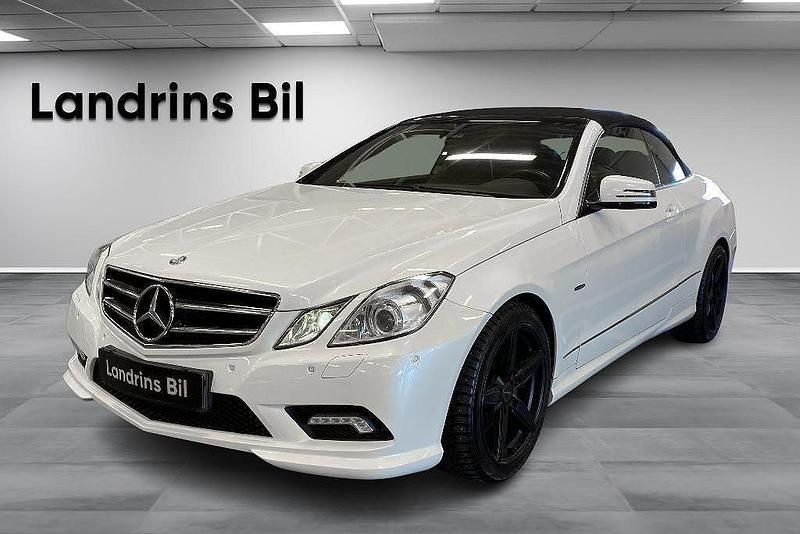 Vit Begagnad 2011 Mercedes E350 AMG Cab | 229 000 kr (Dyr) - Bild 1/4