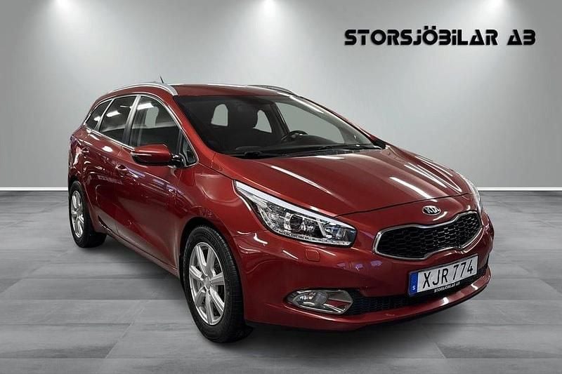Röd Begagnad 2015 Kia Ceed Sportswagon Comfort Kombi | 107 000 kr (Marknadspris) - Bild 1/4