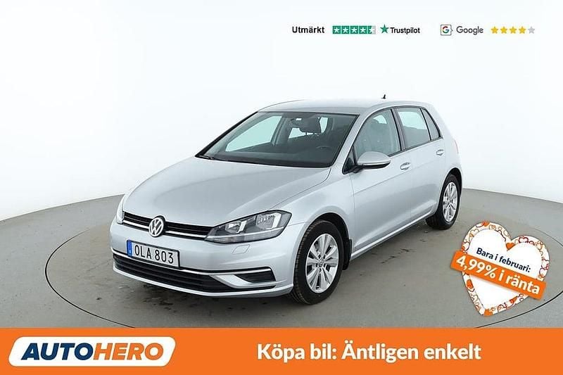 Silver Begagnad 2018 VW Golf VII Halvkombi | 116 000 kr (Bra pris) - Bild 1/4