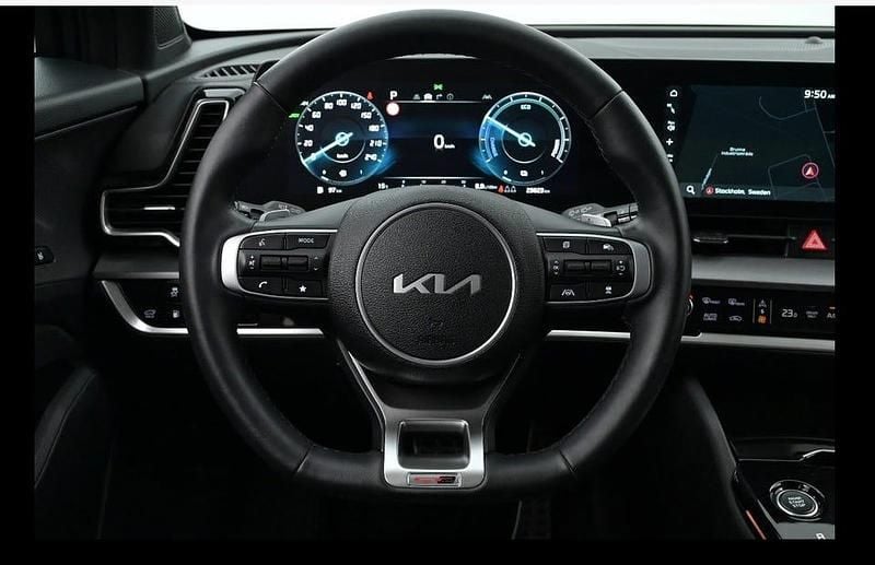 Mörkgrå, svart Begagnad 2022 Kia Sportage SUV | 340 000 kr (Marknadspris) - Bild 1/3