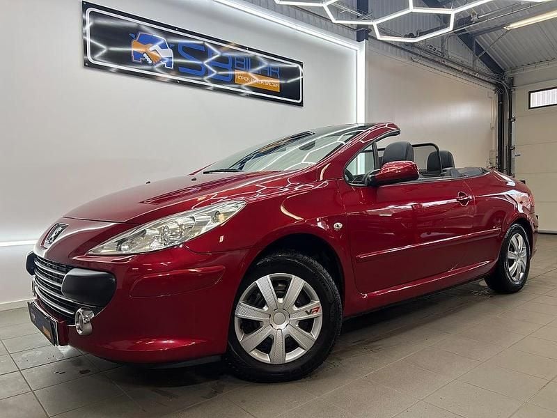 Röd Begagnad 2007 Peugeot 307 CC Cab | 49 900 kr (Lite dyr) - Bild 1/4