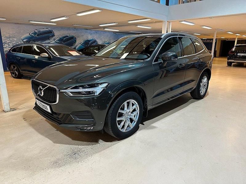 Mörkgrå Begagnad 2019 Volvo XC60 Momentum SUV | 339 900 kr (Marknadspris) - Bild 1/4