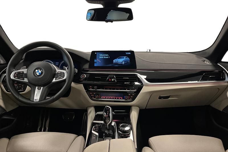 Begagnad BMW M550 Sport Line 2018 Grå Sedan