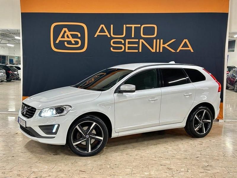 Vit Begagnad 2015 Volvo XC60 R-Design SUV | 149 900 kr (Marknadspris) - Bild 1/4