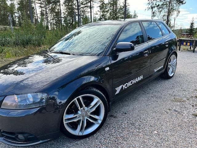Grå Begagnad 2008 Audi A3 Sportback S-Line Halvkombi | 49 000 kr (Marknadspris) - Bild 1/4