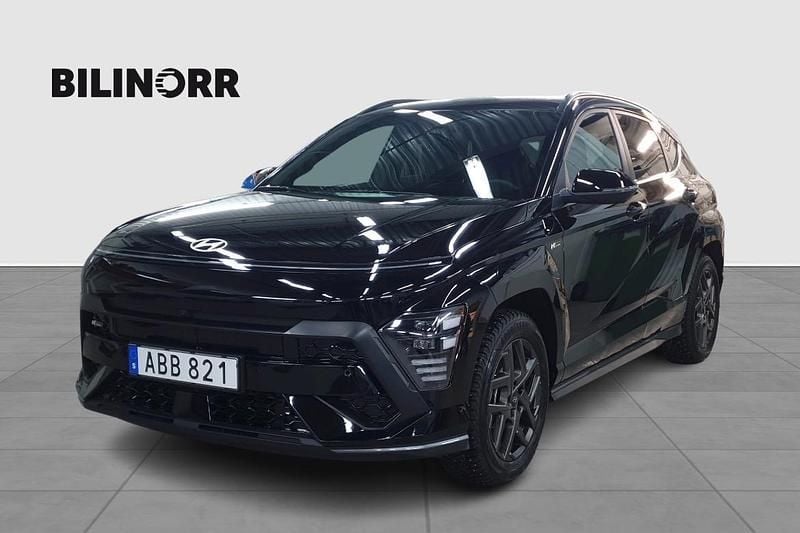 Svart Begagnad 2024 Hyundai Kona N Line SUV | 329 900 kr (Bra pris) - Bild 1/4