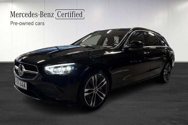 Svart Begagnad 2025 Mercedes E300 Halvkombi | 519 000 kr - Bild 1/4