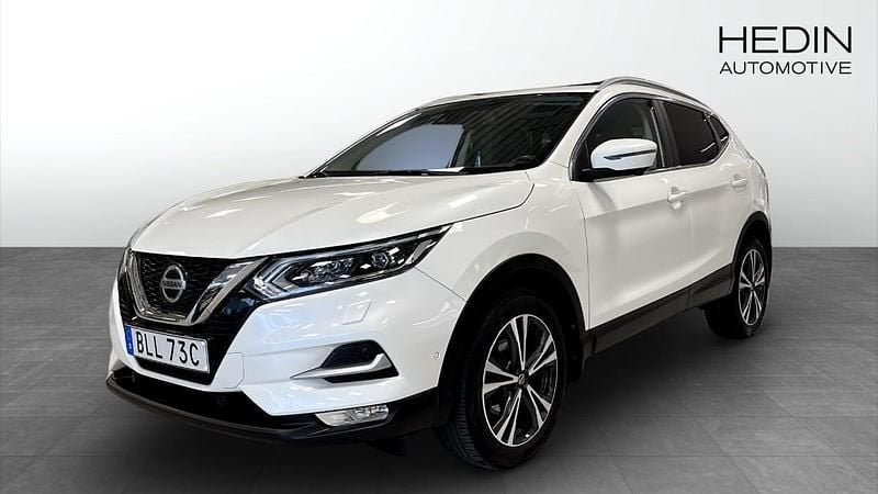 Vit (white) Begagnad 2019 Nissan Qashqai Tekna SUV | 169 900 kr (Marknadspris) - Bild 1/4