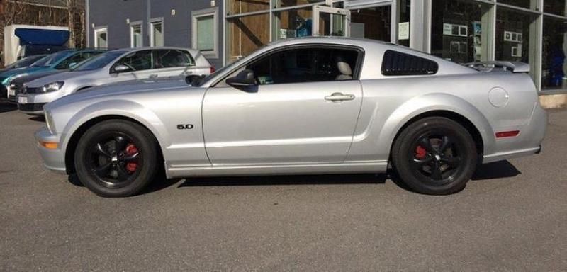 Silver Begagnad 2007 Ford Mustang GT Sportkupé | 99 900 kr - Bild 1/3