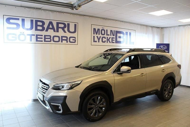 Brun Begagnad 2023 Subaru Outback SUV | 399 900 kr (Bra pris) - Bild 1/4