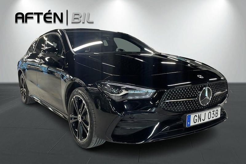Begagnad Mercedes CLA250 Shooting Brake AMG line 218 HK (160 kW) 2025 Night black Kombi