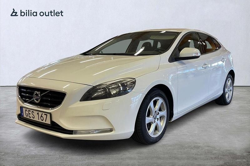 Vit Begagnad 2013 Volvo V40 Kinetic Kombi | 99 900 kr (Marknadspris) - Bild 1/3