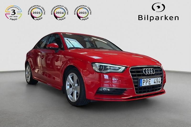 Röd Begagnad 2013 Audi A3 Ambition Sedan | 169 990 kr (Lite dyr) - Bild 1/4