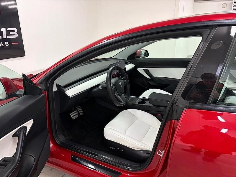 Begagnad Tesla Model 3 Long Range AWD 377 kW (513 HK) 2020 Röd Sedan