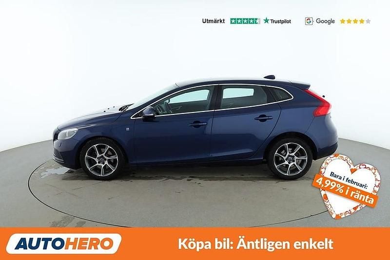 Begagnad Volvo V40 R-Design 124 HK (91 kW) 2015 Svart Halvkombi
