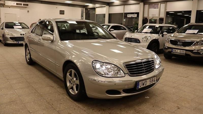 Begagnad Mercedes S350 245 HK (180 kW) 2004 Silver Sedan