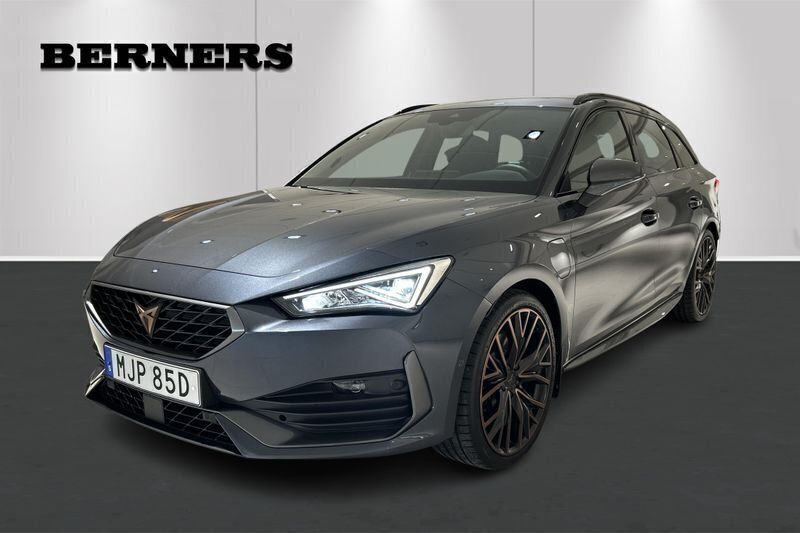 Grå Ny 2024 Cupra Leon Kombi | 439 000 kr (Dyr) - Bild 1/4