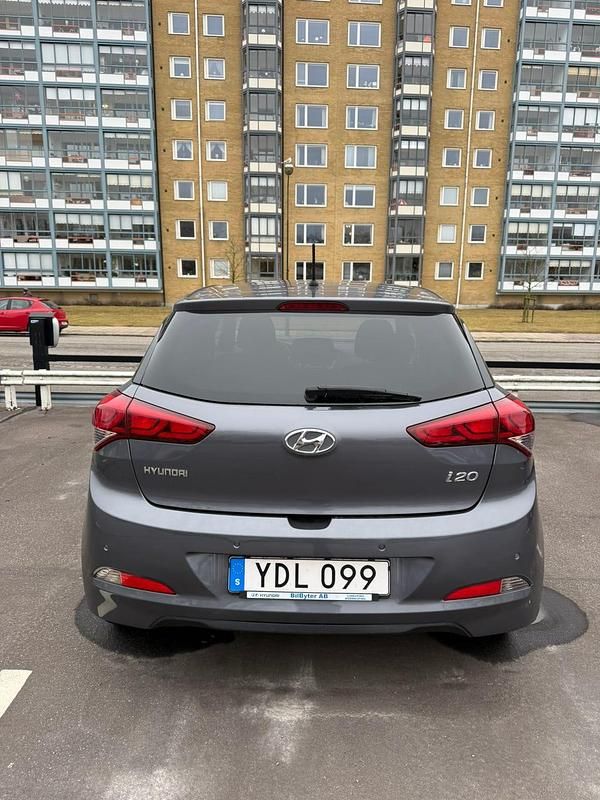 Begagnad Hyundai i20 84 HK (61 kW) 2016