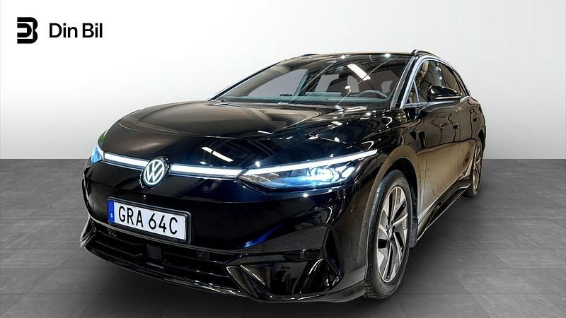 Svart Begagnad 2024 VW ID.7 Pro Kombi | 489 900 kr (Marknadspris) - Bild 1/4