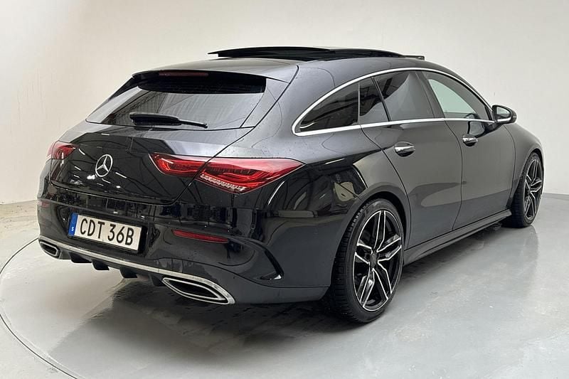 Begagnad Mercedes CLA180 Shooting Brake Premium 136 HK (100 kW) 2021 Svart Kombi